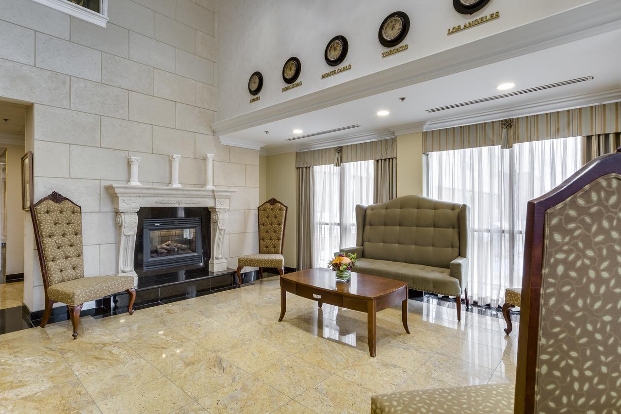 Monte Carlo Inn Vaughan Suites Eksteriør bilde