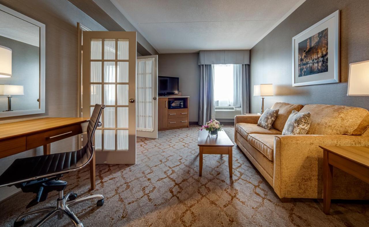 Monte Carlo Inn Vaughan Suites Eksteriør bilde